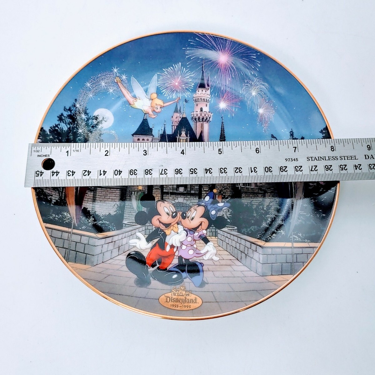 Disney - 【新品】DISNEYLAND 10TH CHRISTMAS PLATE s-l1200.jpg