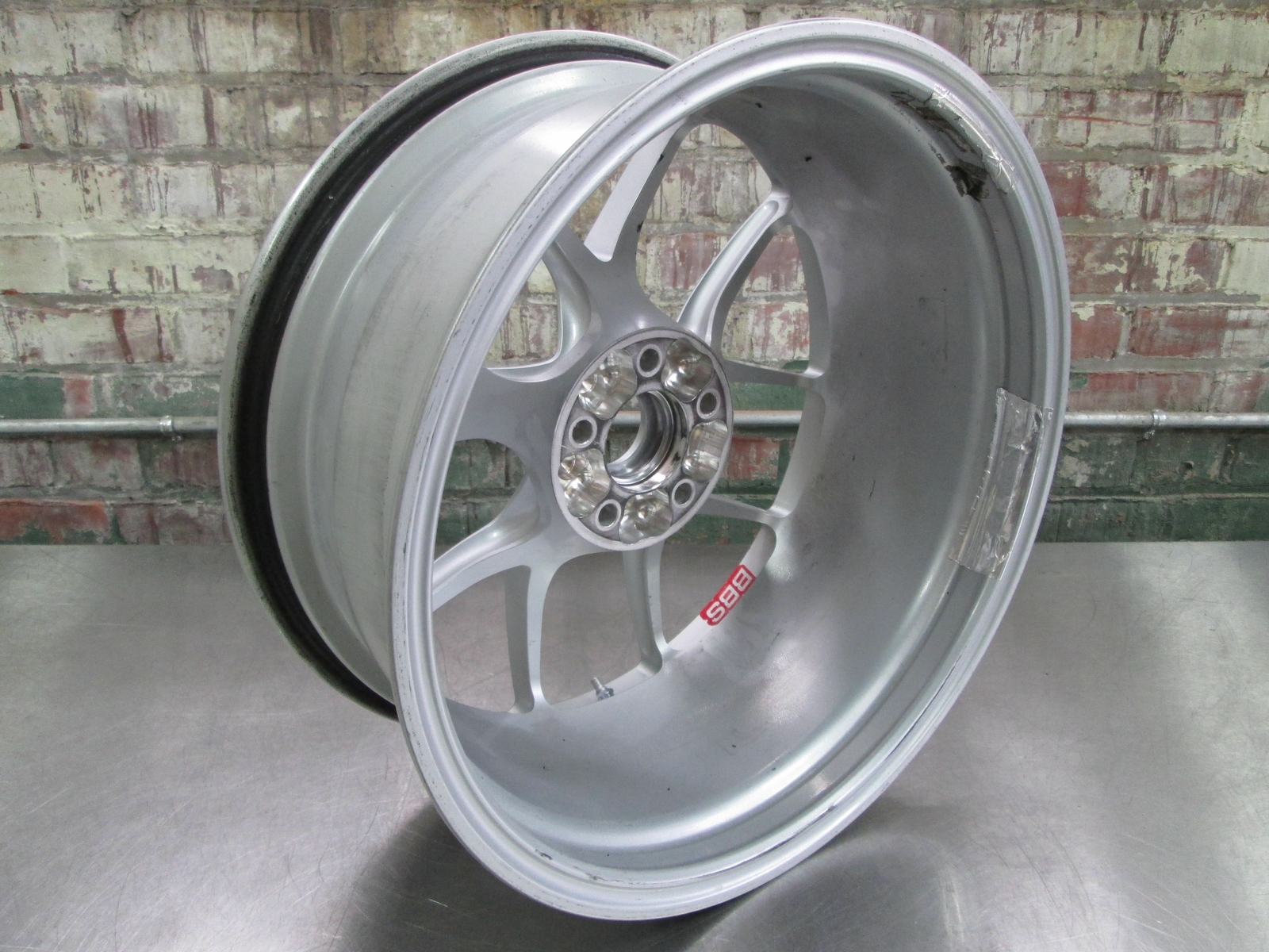 Front BBS Challenge Wheel Rim RE1347 18x8 Inch Offset +31.5 6.7kg Ferrari