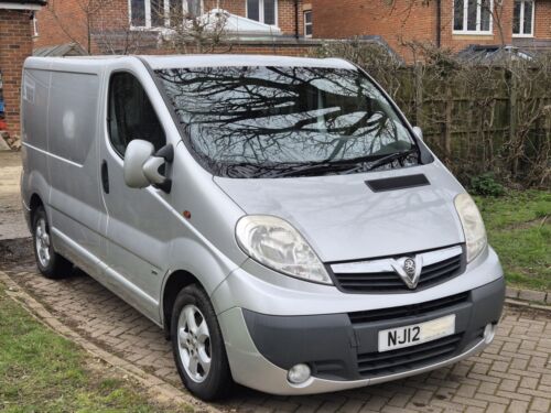 Vauxhall Vivaro 2700 Sportive CDTI - Picture 3 of 10