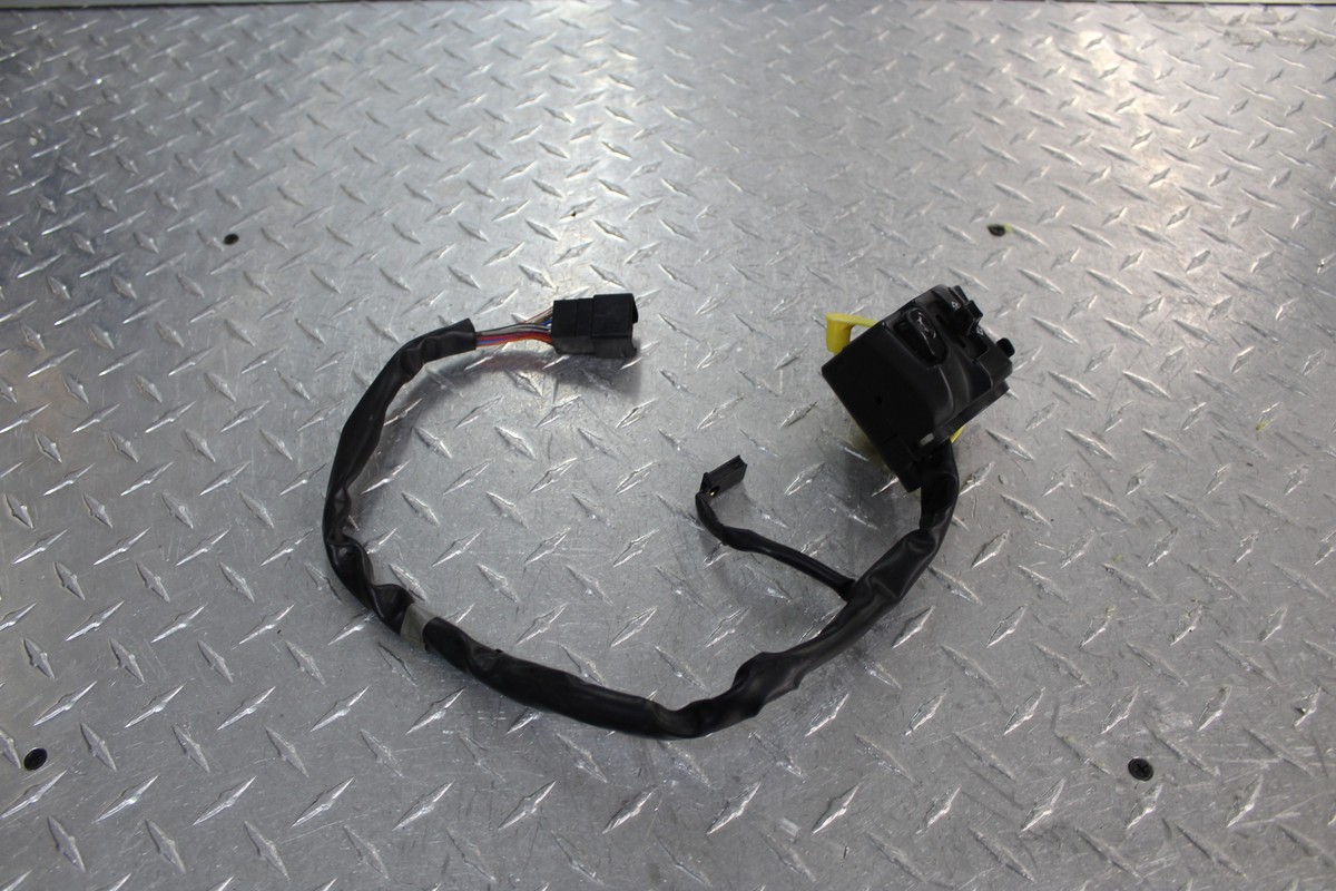 2007 KAWASAKI NINJA ZX10R ZX1000D LEFT CLIP ON HANDLE HORN SIGNALS