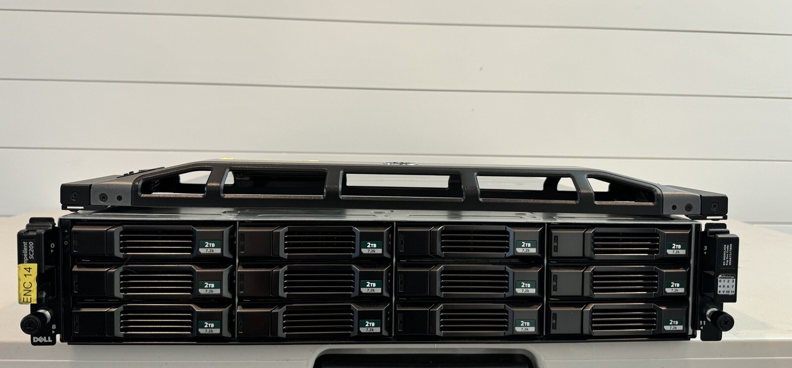 Dell Compellent SC200 Hard Drive Storage Enclosure 12-Bay 3.5 w/caddies