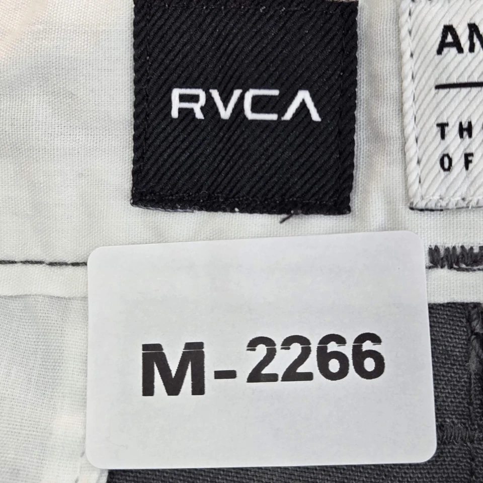 Pantalones Cortos RVCA Hombres 33 Gris Chino Sarga Americana Logo Bolsillos tiro alto 11" Entrepierna Foto 2 de 4