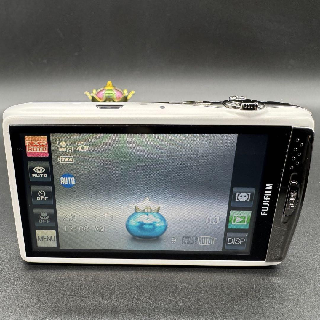 【美品】デジカメFINEPIX Z950EXR ホワイト Amazon | FUJIFILM デジタルカメラ FinePix Z950EXR ホワイト