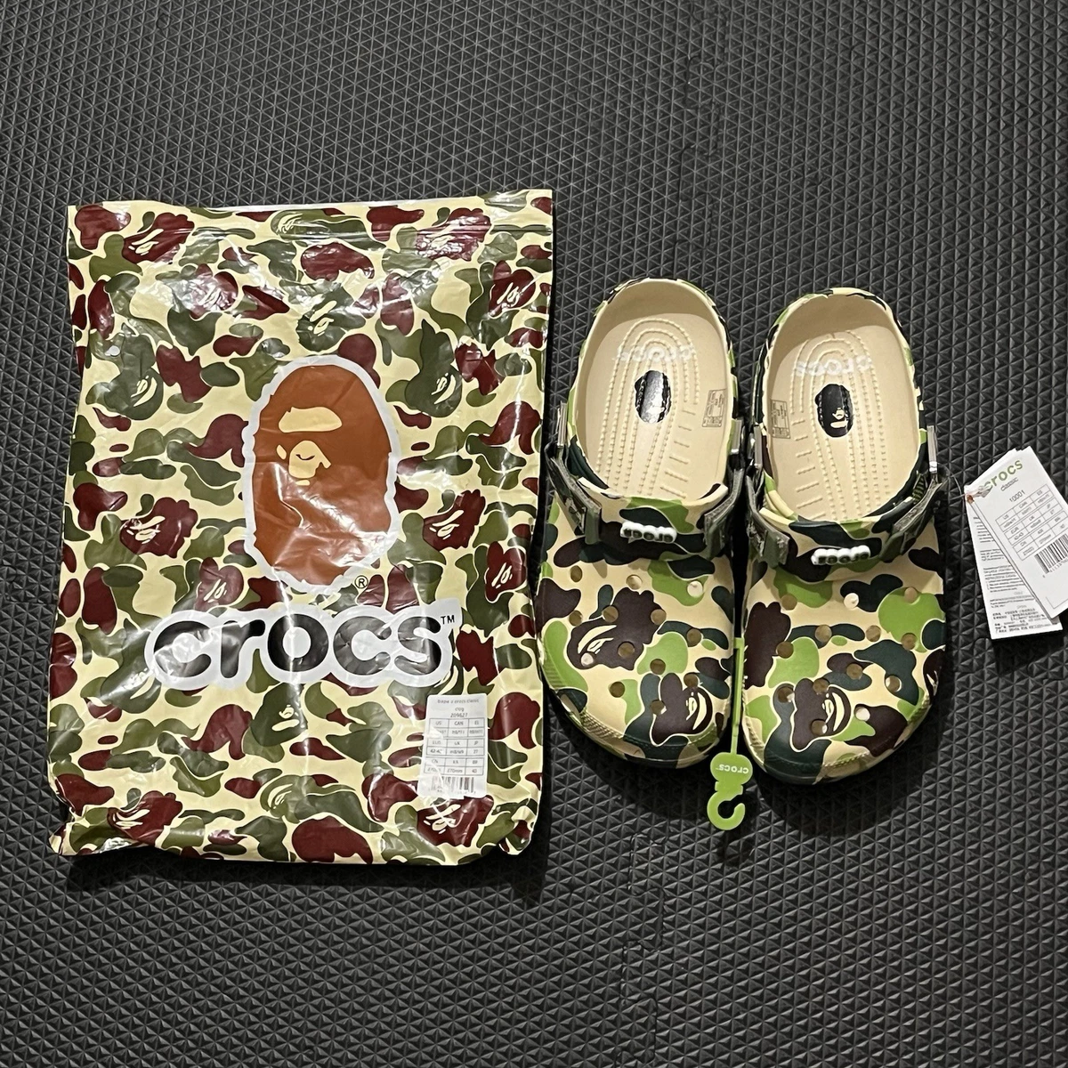 Crocs Camo Clogs Men’s 11 Veil Camo Beach Camping Outdoors Water Shoes Crocs Men main image 3