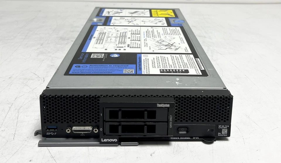 Lenovo ThinkSystem SN550 2x 4214 64GB 2x 240GB SSD 2SFF CTO Blade Server - Image 2 of 4