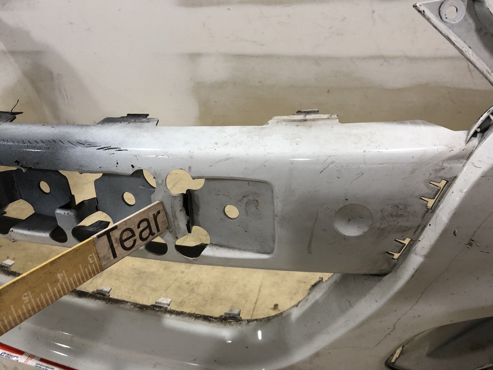 1316 DODGE DART GENUINE FACTORY OEM SXT FRONT BUMPER COVER 2013 2014