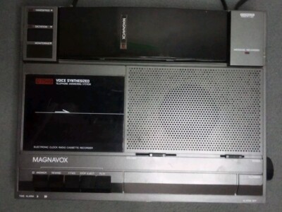Vintage 80s Magnavox D-7549 Voice Synthesized Telephone Answering