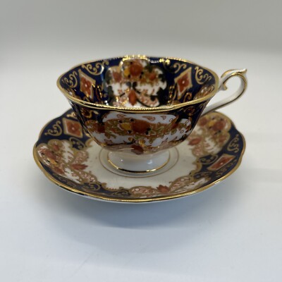 Vintage Royal Albert Bone China England Heirloom Tea Cup