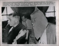 1966 Press Photo Two Hooded Narcotics State Drug Habit - RRX01123