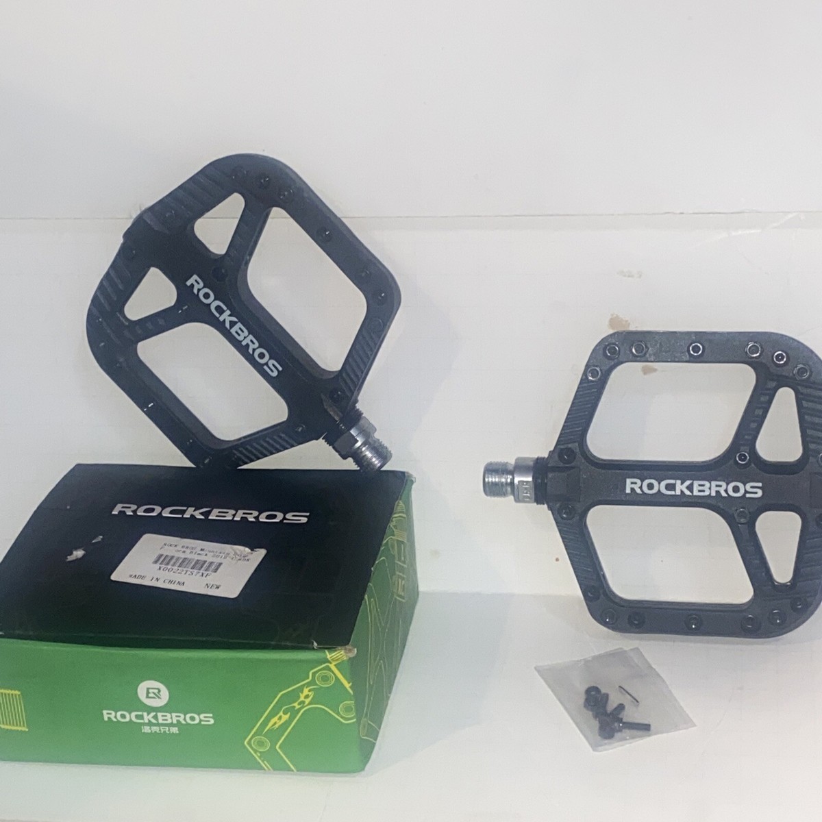 ROCKBROS Bicycle Platform Pedals MTB Bike Aluminum Cycling 9/16th Bearing  Pedals