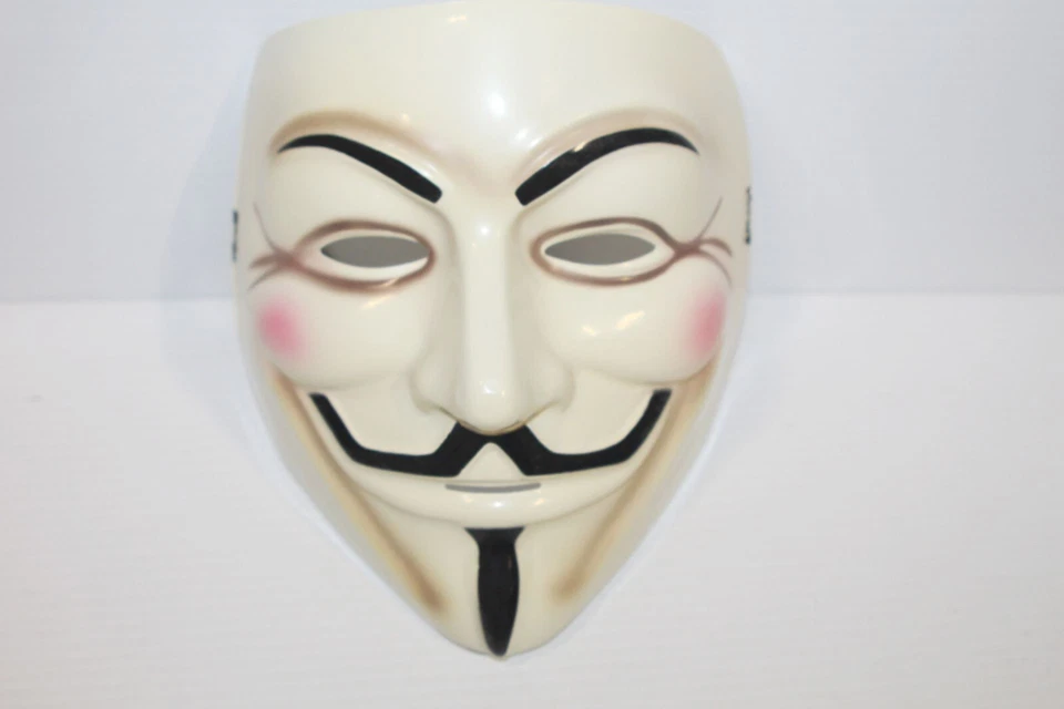 Официально лицензированная маска V for Vendetta Guy Fawkes — Halloween Anonymous DC WB - Изображение 2 из 4