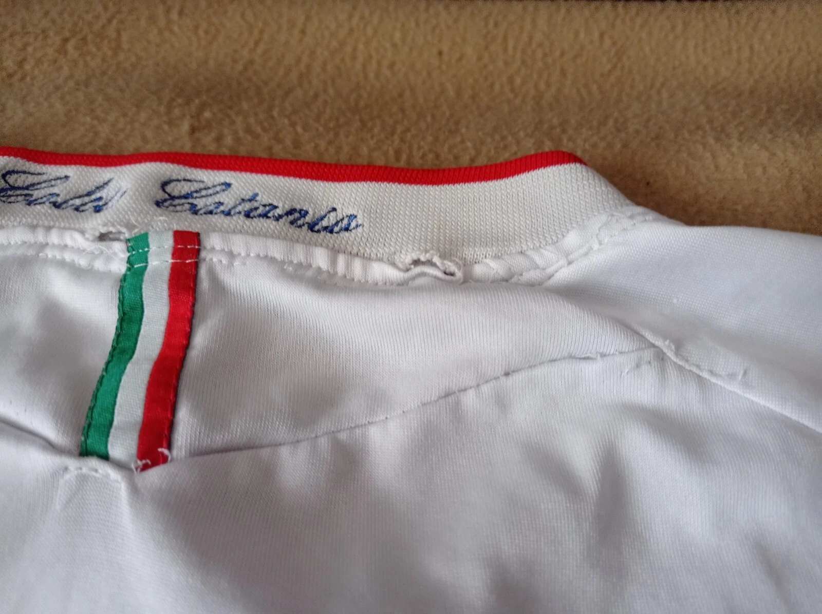 Foto 15 di 24