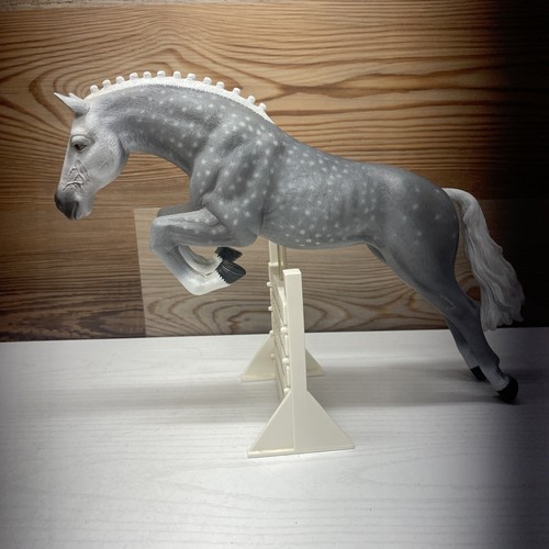 RARE Vintage Nylint Jumping Dutch Warmblood in Dapple Grey Horse - Picture 5 of 11