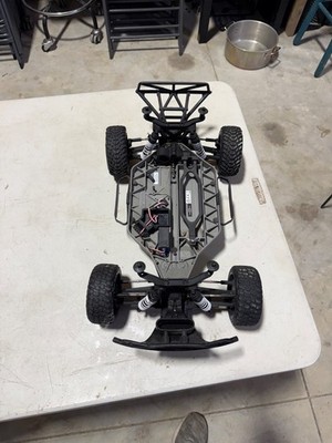 Traxxas slash 4x4 vxl roller slider w/servo great shape.