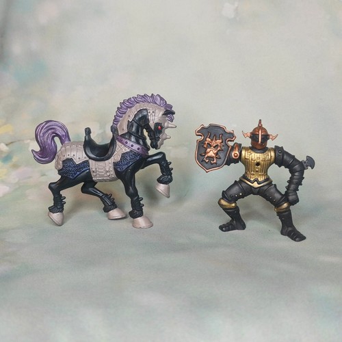 Set Of 2 Vintage Chap Mei Figures | Black Dragon Knight Action Figure | Horse - Picture 1 of 5