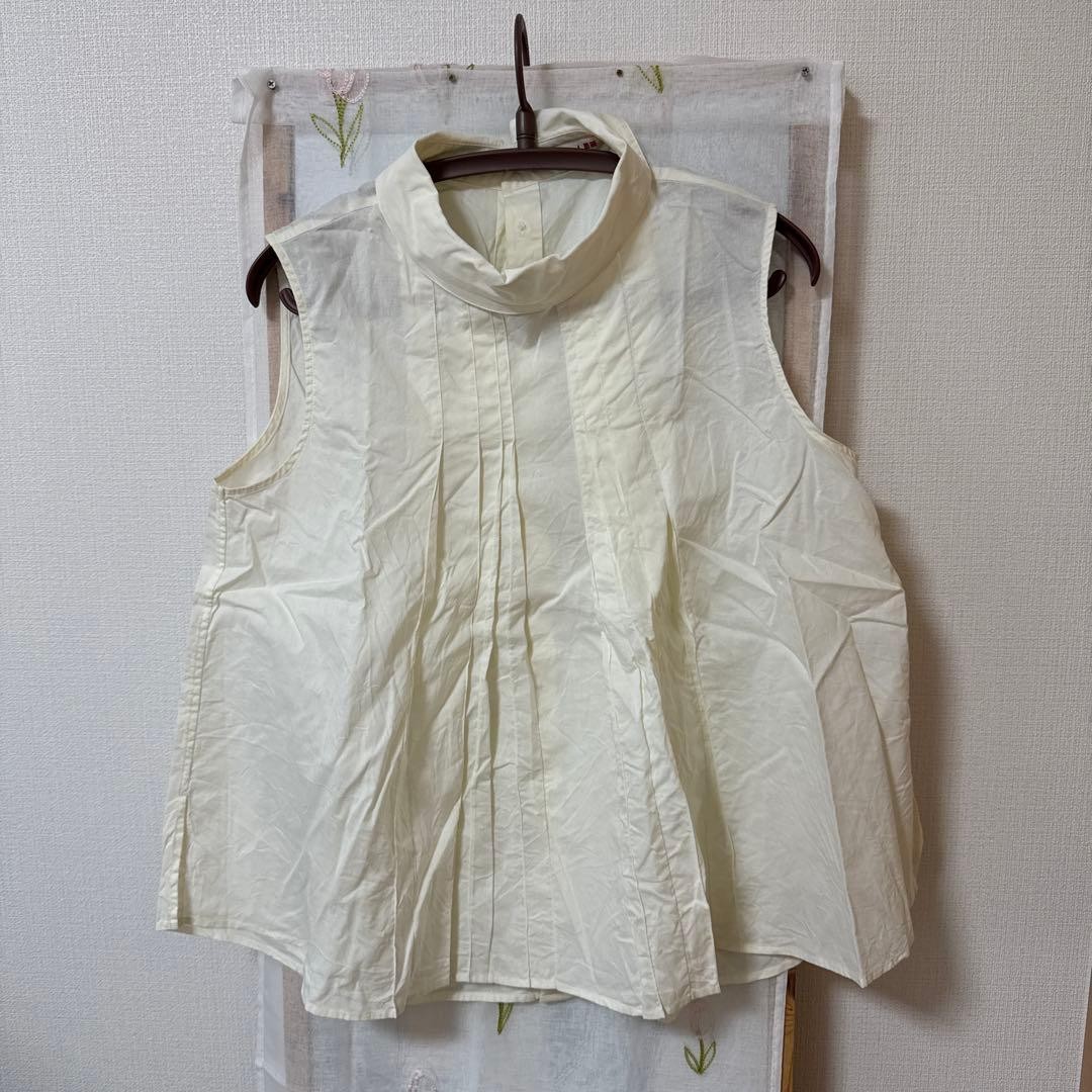 UNIQLO x MARNI Ivory Sleeveless Shirt L New