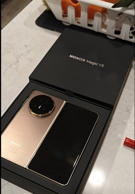 Honor Magic V5 Foldable Smartphone Gold 7.95'' 512GB 16GB RAM Unlocked Global