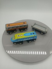 Target Circo Wooden/Magnetic Set of 3 Train Engine  Passenger Car Flat Bed