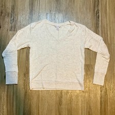 Athleta Sunrise V-Neck Sweatshirt Modal Soft Stretchy Thumbholes Size Medium EUC