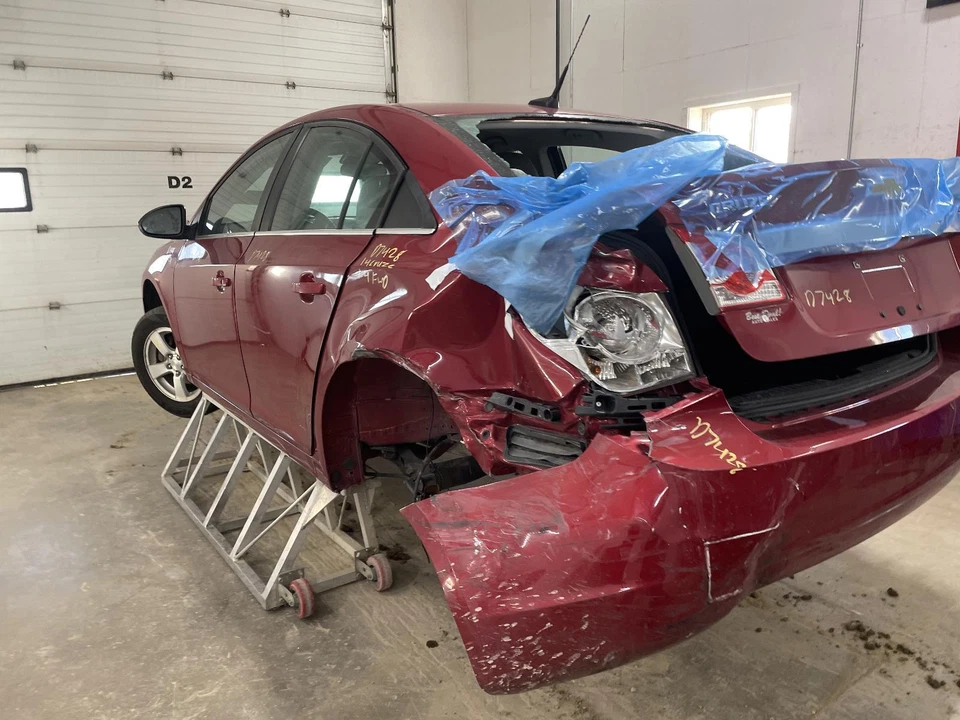 Used Front Right Seat Belt Front fits: 2014 Chevrolet Cruze bucket passenger ret Foto 2 de 4