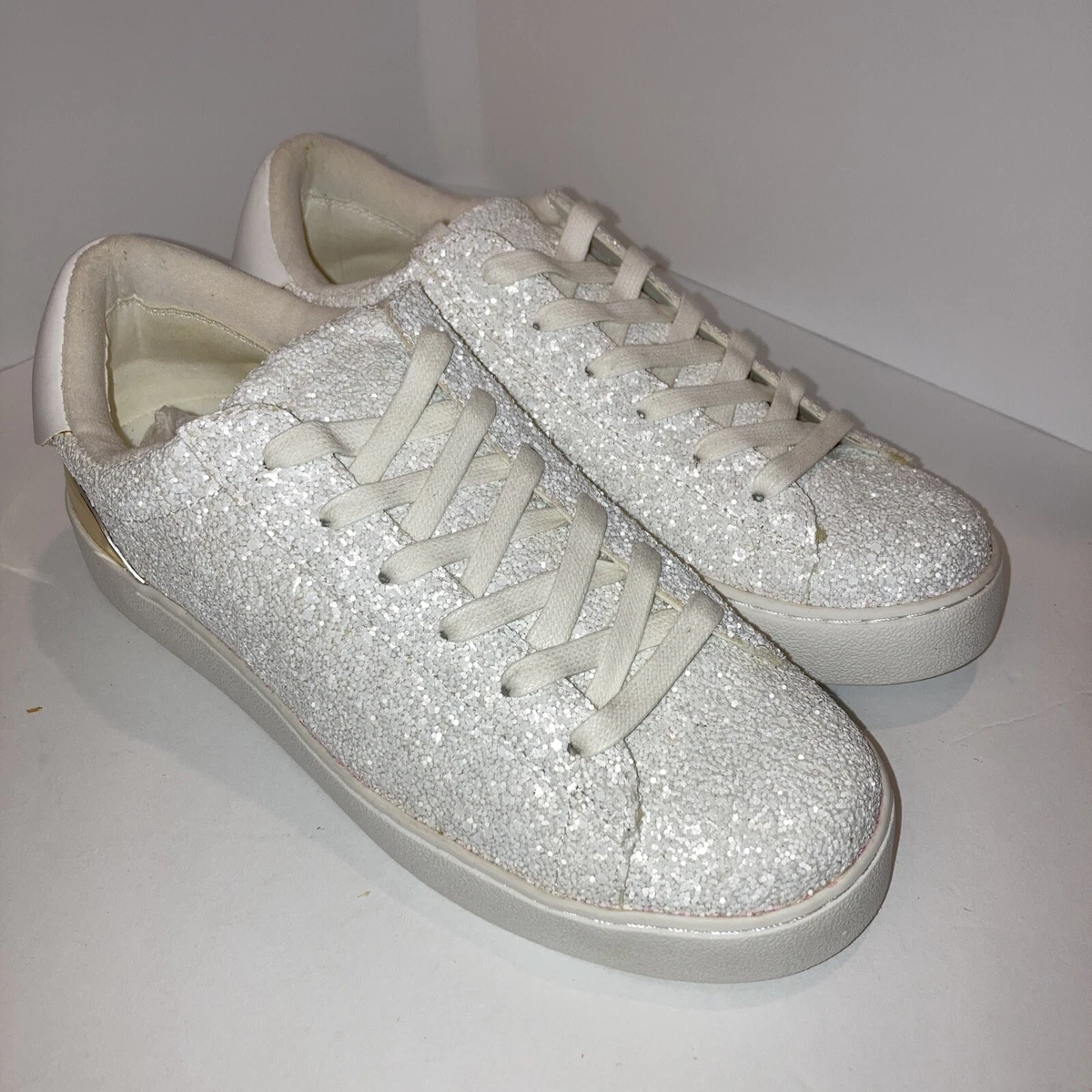 women's white on white glitter Bling￼sneakers nine W. size 7 M