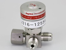 12556 FUJIKIN 3-WAY DIAPHRAGM VALVE, TYPE N.C., O.P. 4 6KGF/CM G 023726
