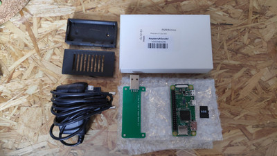 Original Raspberry Pi  Zero W + Gehäuse, Netzteil, SD Karte, USB Addon, WiFi, BT