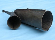 Atlas GB227 LARGE GHANA BELL with beater. Double Aftican bell, Cast iron.