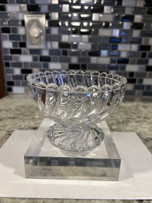BACCARAT Art Glass BAMBOUS Crystal PEDESTAL Candy Dish 5.5  Diameter Signed