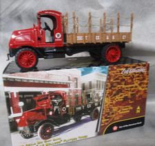 Ertl Collectibles Texaco 1918 Mack AC Bulldog Flatbed Truck 1:32 Diecast w/box