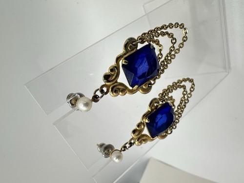 VTG Gold Tone Faux Pearl Accent Blue glass Rhinestone Earrings Dangle READ - Picture 3 of 9