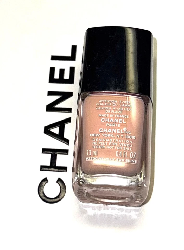 Chanel Le Vernis Longwear Nail Color 769 Egerie 13ml - Bild 4 von 4