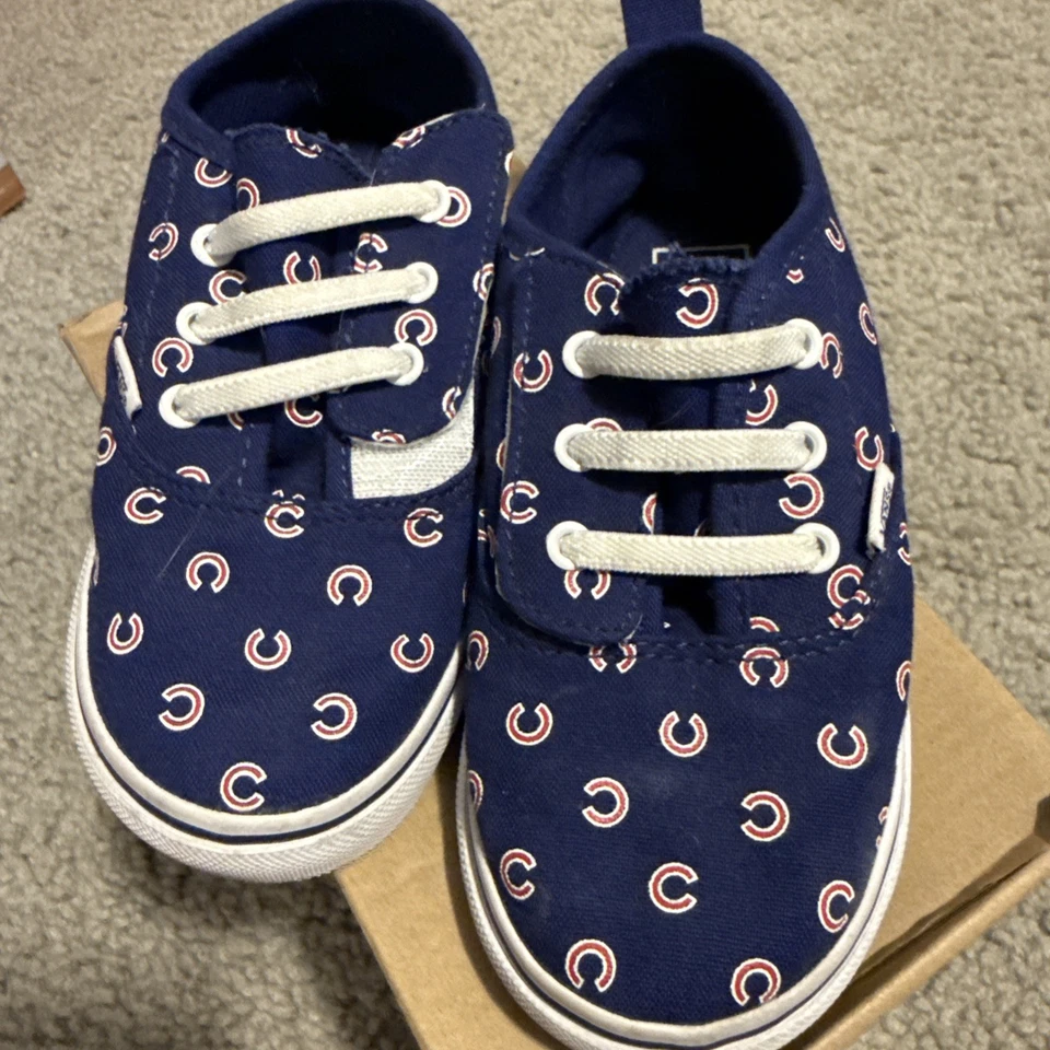 Zapatilla deportiva VANS Off The Wall Chicago Cubs niños talla 9,5 azul rojo blanco con CAJA Foto 3 de 4