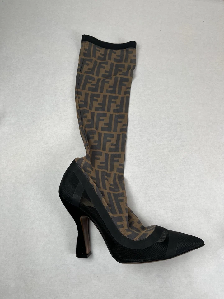 Fendi 黑色/米色 Zucca 网眼布和织物 Colibri 及膝靴 40 码 — 第 2/4 张图片