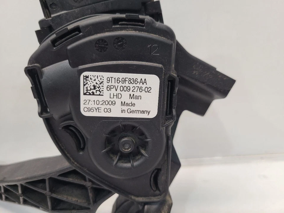 Ford Transit Connect 2010 (2,0 L/AT/FWD) pedal acelerador - DBW Foto 3 de 4