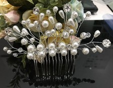Beautiful handmade wedding bridal crystal rhinestone silver tone hair comb 07082