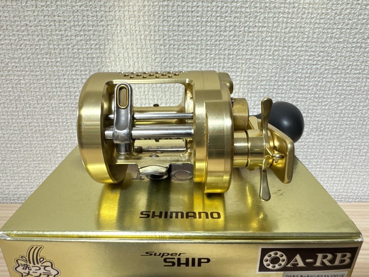 Baitcasting Reel 05 CALCUTTA CONQUEST 1001F Left RF528901 Fishing