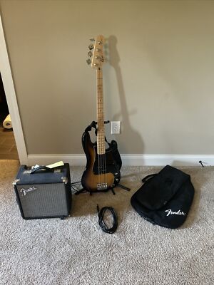 Squier 0372980000 Affinity Series PJ Bass Pack