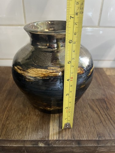 Stunning Heavy Vase - Picture 3 of 6