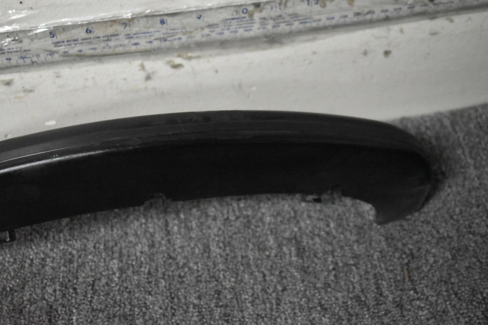 2013-2016 MASERATI QUATTROPORTE RIGHT SIDE TRUNK LID HINGE COVER FACTORY OEM