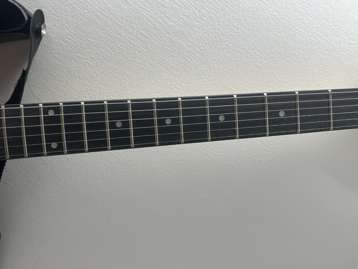 Zeny Beginners Start Electric Guitar Balck Body White Pick Guard