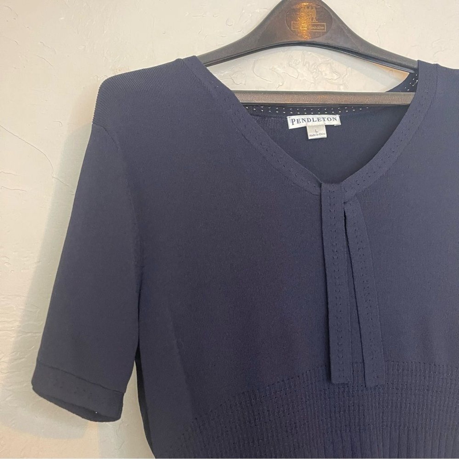 Pendleton Size Large Navy Blue Top - image 3