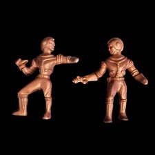 Vintage Space Astronaut Plastic Toy Figures Pair Retro Sci Fi Spacemen