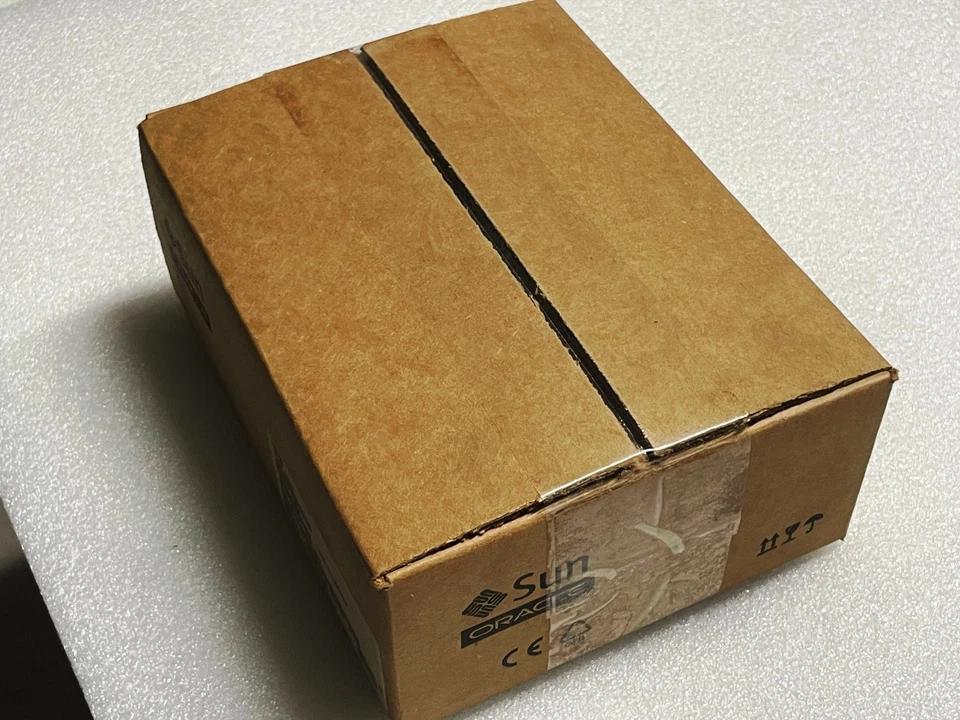 NEW - Sun Oracle 4TB 7.2K SAS 6G 3.5" Hard Drive 7066824 7066827 7106638 0B26899 - Image 3 of 3