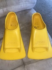 Finis Gold rubber training fins Swimming flippers Size f Female 10-11 Male 9-10
