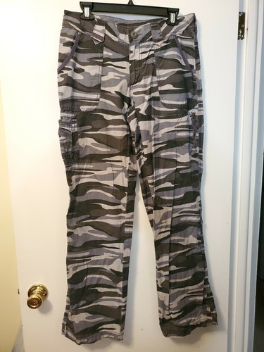 Cabelas Camo Gray 2 and One Roll Cuff 