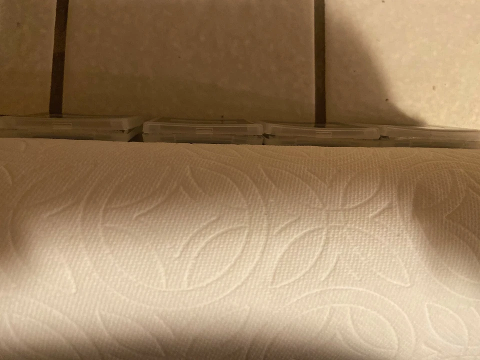 Mary Kay Mineral Shimmer Powder  4 CANARY DIAMOND NEW  020422 WITH FREE COMPACT! - Image 3 of 4