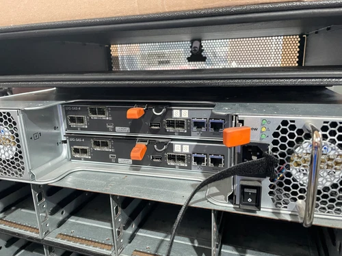 1x Dell PowerVault MD3400 Storage Array 2x controller 2x PSU 5x caddy inc screw