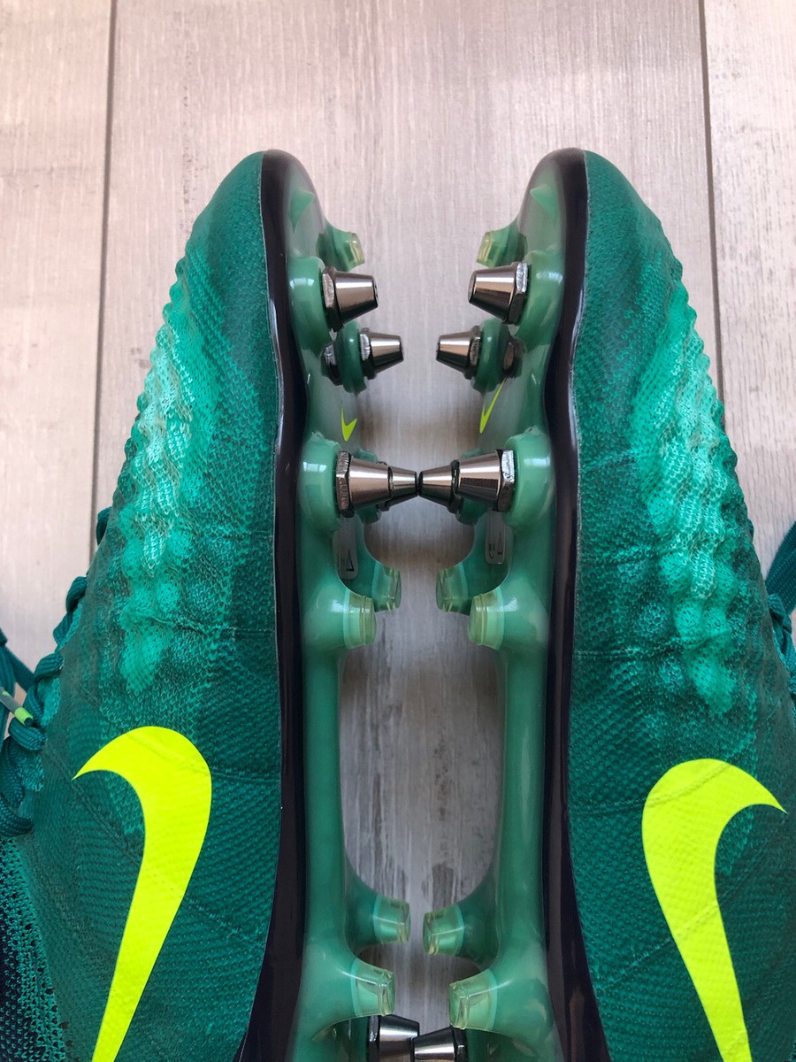 Nike Magista Obra II SG Elite Football Soccer Cleats Nike Magista Obra II SG Elite Football Soccer Cleats