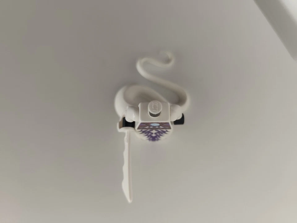 LEGO Minifigure Ninjago Pythor Chumsworth -White - Photo 4/4